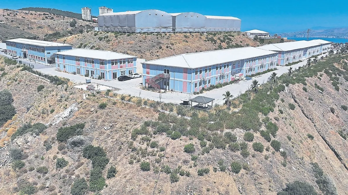 İzmir Demokrasi Üniversitesi Uzundere Kampüsü